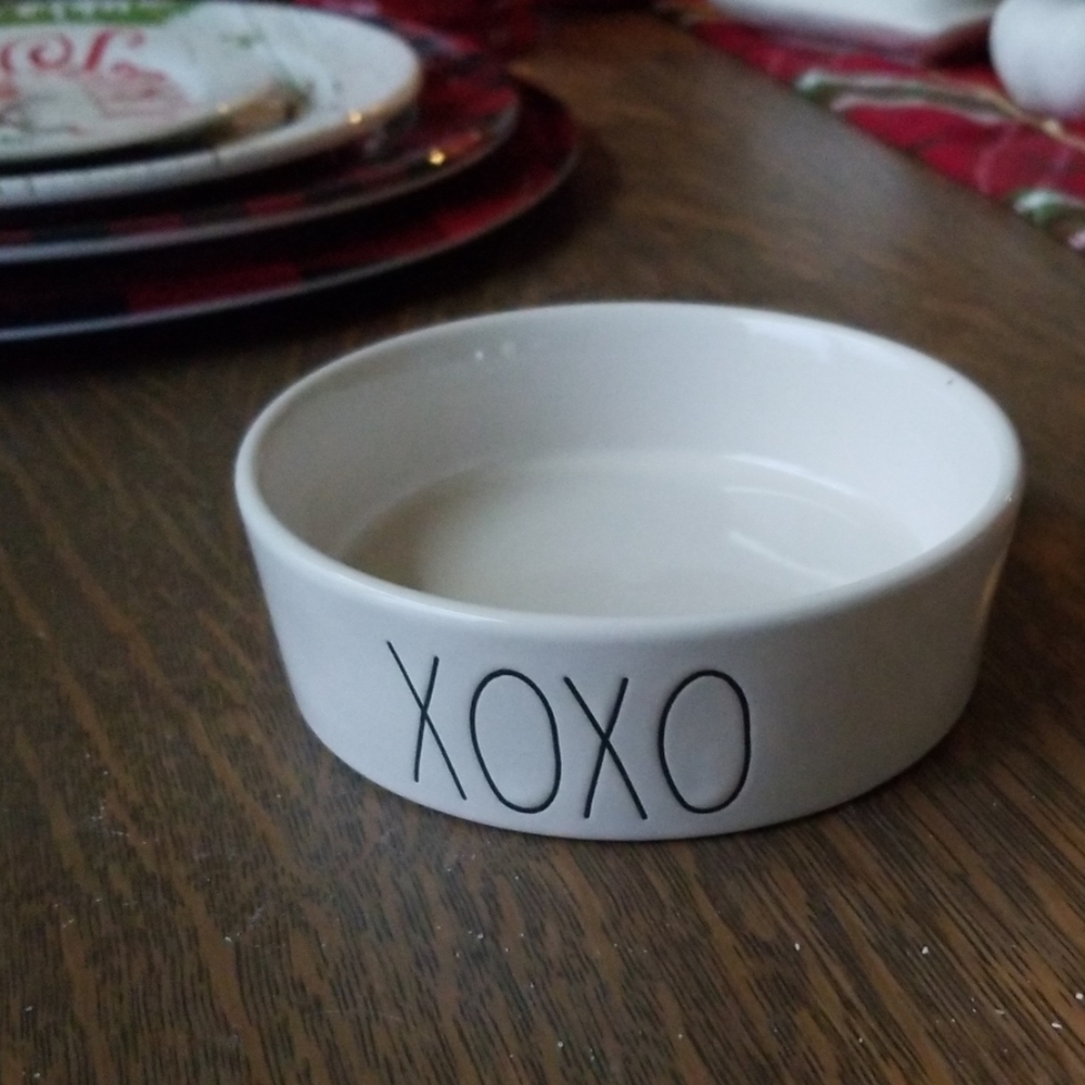 Rae Dunn cat food bowl